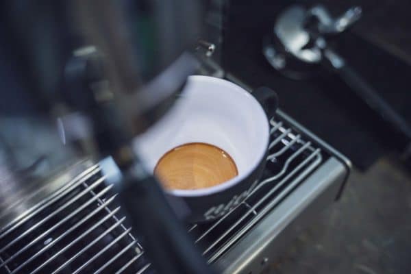 Cremiger Kaffeegenuss mit dem Four Dudes Espresso